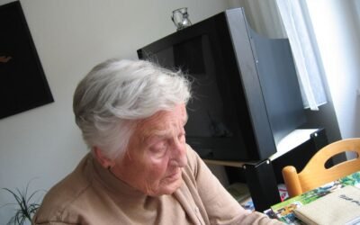 Alzheimer et vieillissement : explication des causes de la maladie